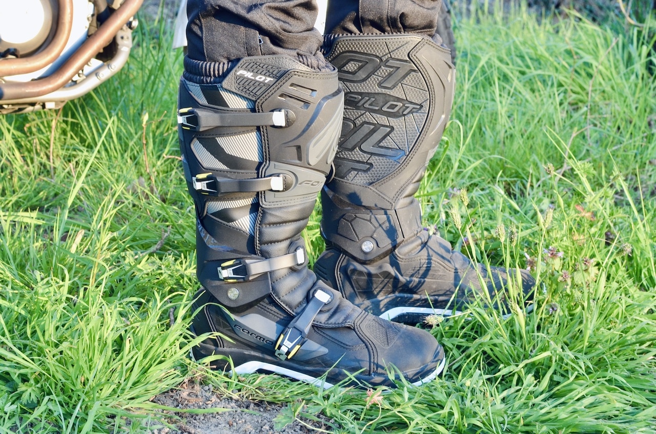 Stivali PILOT di Forma Boots: ottimi compagni per il fuoristrada [LA PROVA]