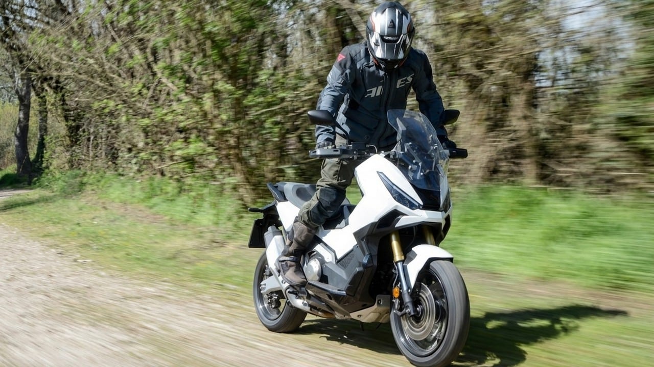 Honda X-ADV: Il Crossover che non accetta etichette [LA PROVA]