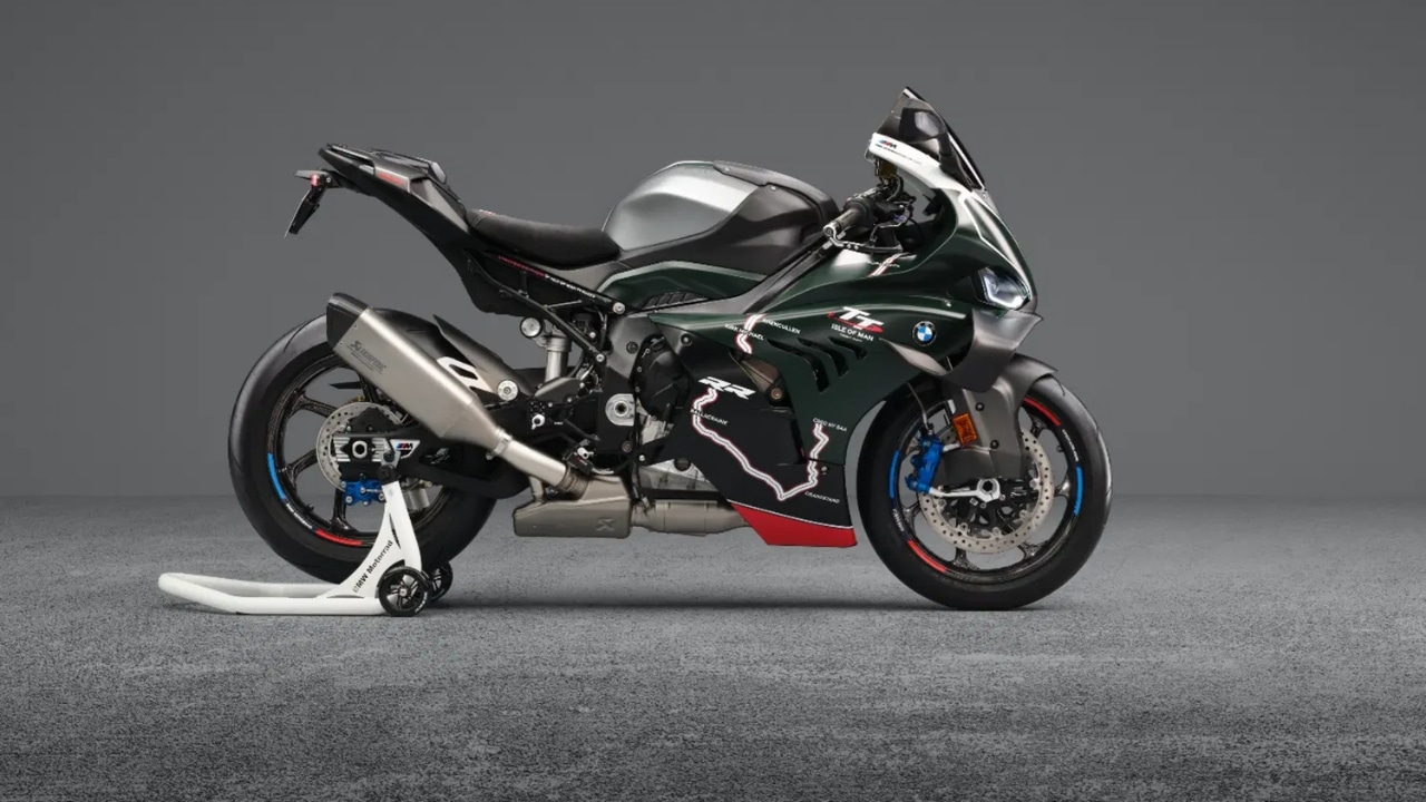 BMW M 1000 RR Limited Edition Isle of Man TT: la serie speciale dedicata al Tourist Trophy BMW M 1000 RR Limited Edition Isle of Man TT: la serie speciale dedicata al Tourist Trophy