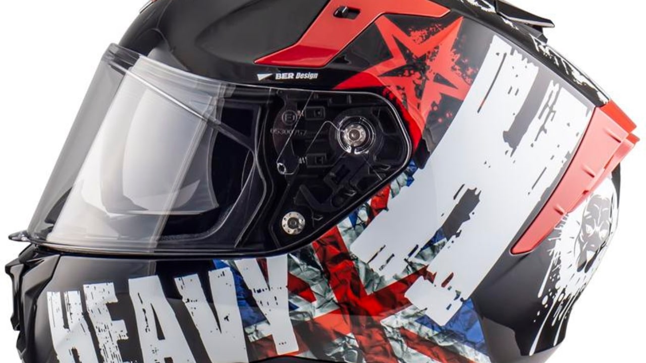 Arai RX-7 EVO Schwantz e NOS NS-10 Heavy: i nuovi caschi top da BER Racing