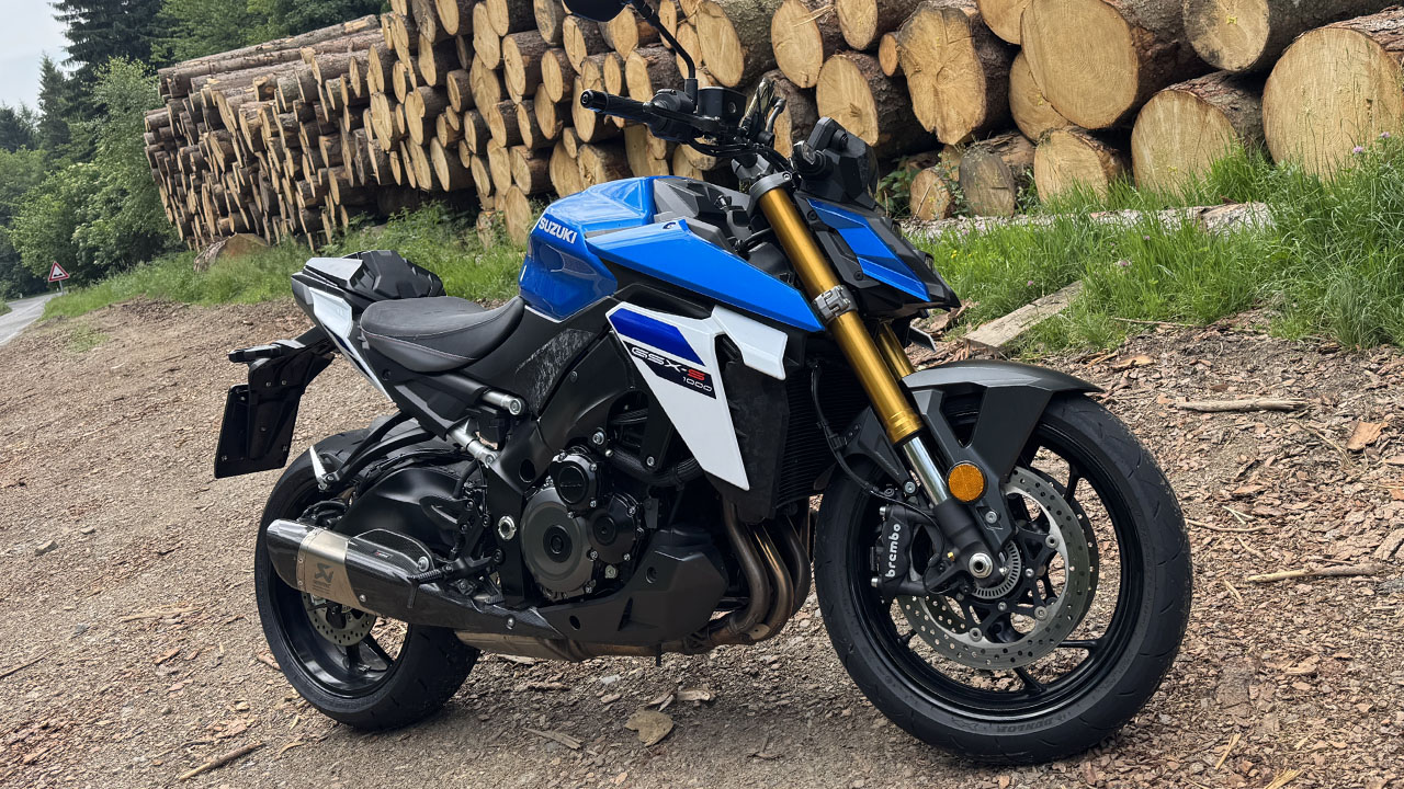 Prova Suzuki GSX-S1000 EVO: Muscoli da Superbike, Anima affilata