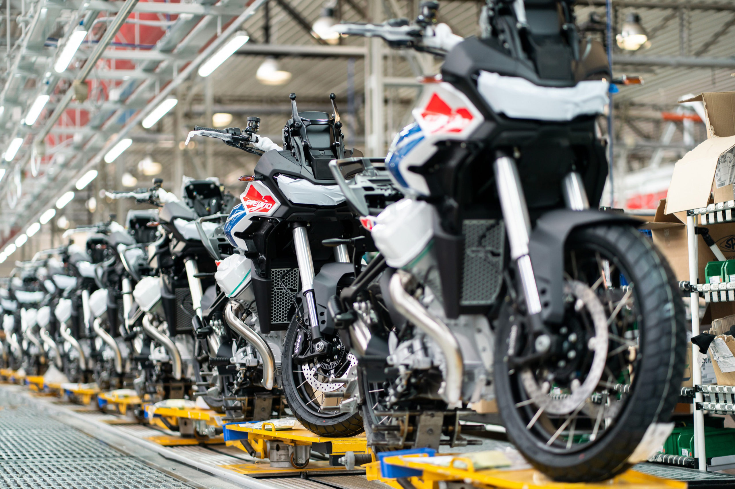 Moto Guzzi, conto alla rovescia per le GMG 2026: cosa succederà a Mandello