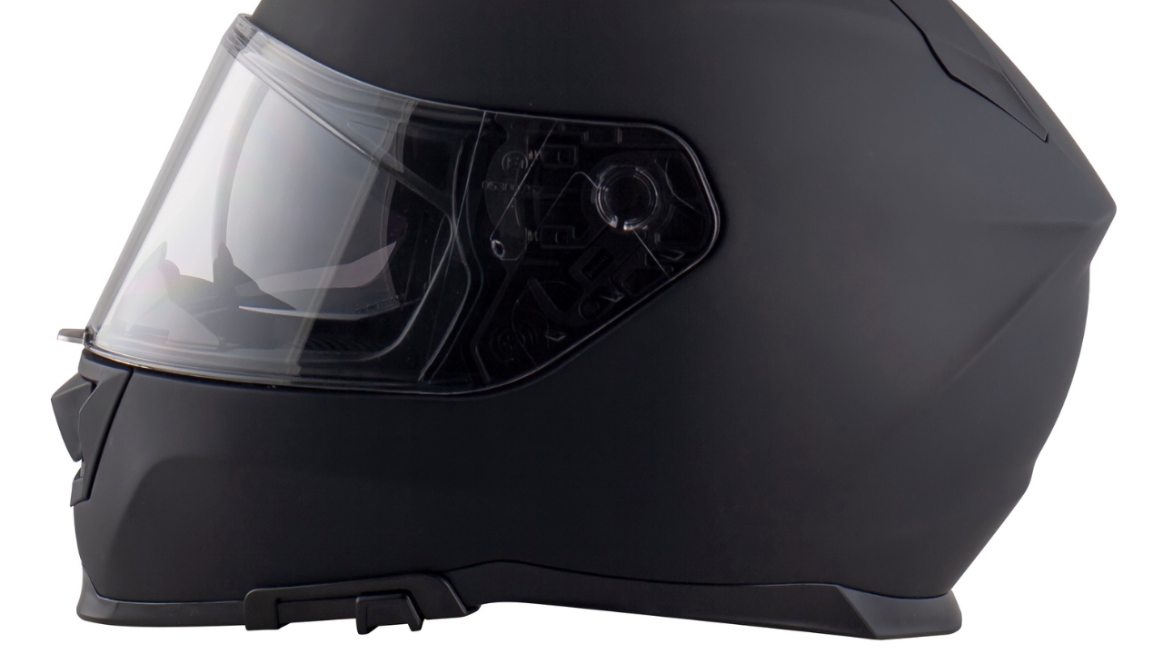 BER Racing: due nuovi caschi nel catalogo per i motociclisti
